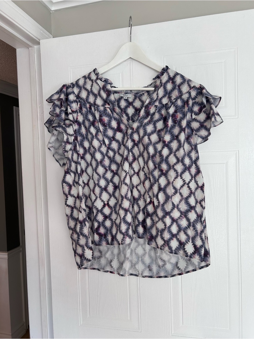 Rails Printed Ruffle Sleeve Blouse - Navy, White